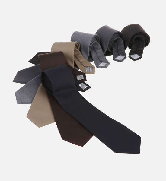 무지2 ネクタイ