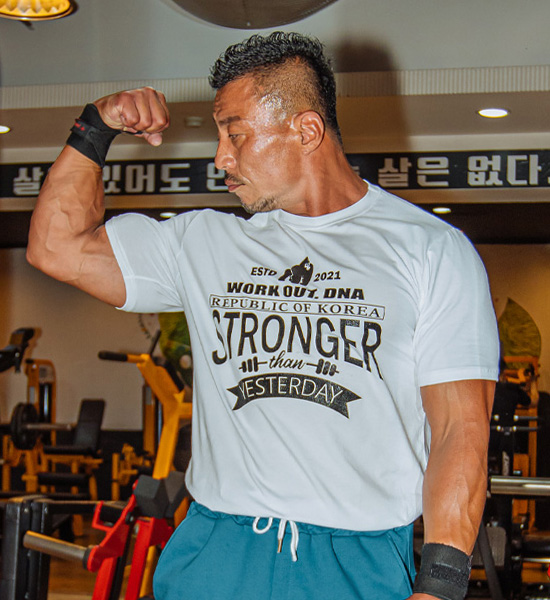 (L-6XL)<br>스트롱거 半そでティー<br><font color="#072c81"><B>[ W.DNA ]</B></font>