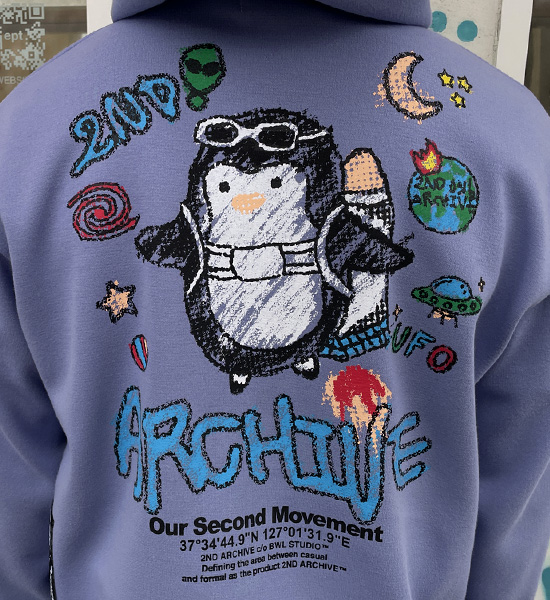 (L-5XL)<BR>펭퀸 フードティーシャツ