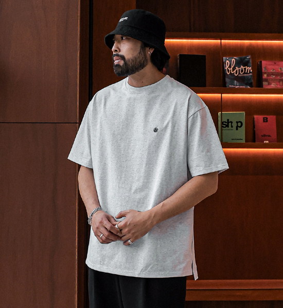 (L-5XL)<br>소사비노 切開 刺繍半袖シャツ <br><font color="#098a09"><B>長さを選択 (基本的な,ロング+6cm)</B></font>
