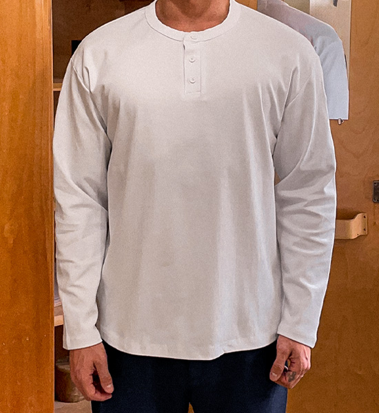 (L-4XL)<BR>알리시 ヘンリーネックの長袖Tシャツ