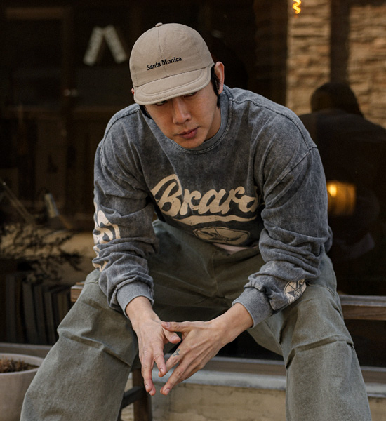 키니어트 長袖Tシャツ