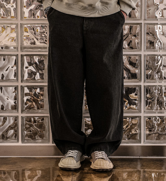 드미르 ワイドフィット デニムパンツ