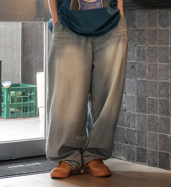 코라드비 ワイドフィット ストライプ デニムパンツ