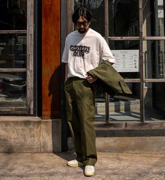 (L-5XL)<br>러비언 セミワイドフィット ズボンをはく