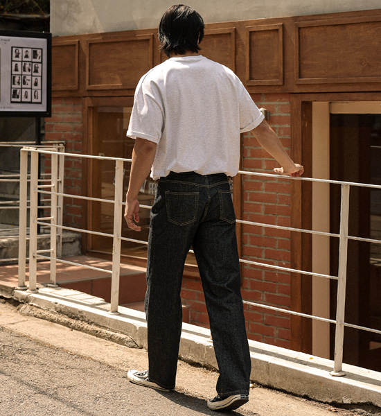 사리냑 標準フィット フェードなし デニムパンツ