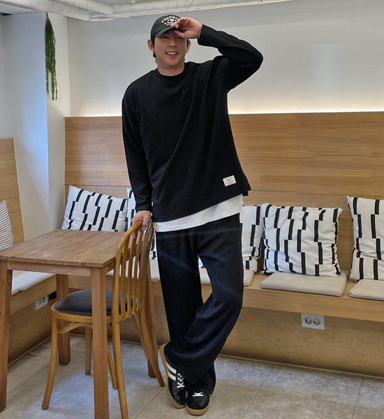 (XL-6XL)<br>루캉 パッチ長袖Tシャツ<br><font color="#fb5ec9"><B>[1+1]</B></font>