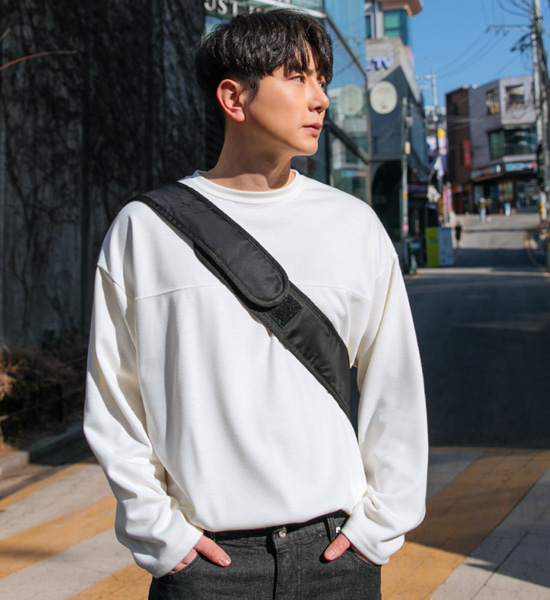 (M~5XL)<br>꺼내입어요 切開 長袖Tシャツ<br><font color="#fb5ec9"><B>[1+1]</B></font>