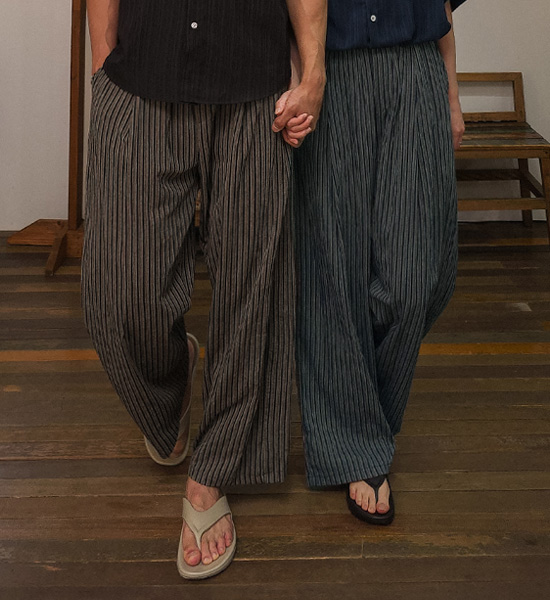 스톨린 セミワイドフィット ストライプ バンディングパンツ