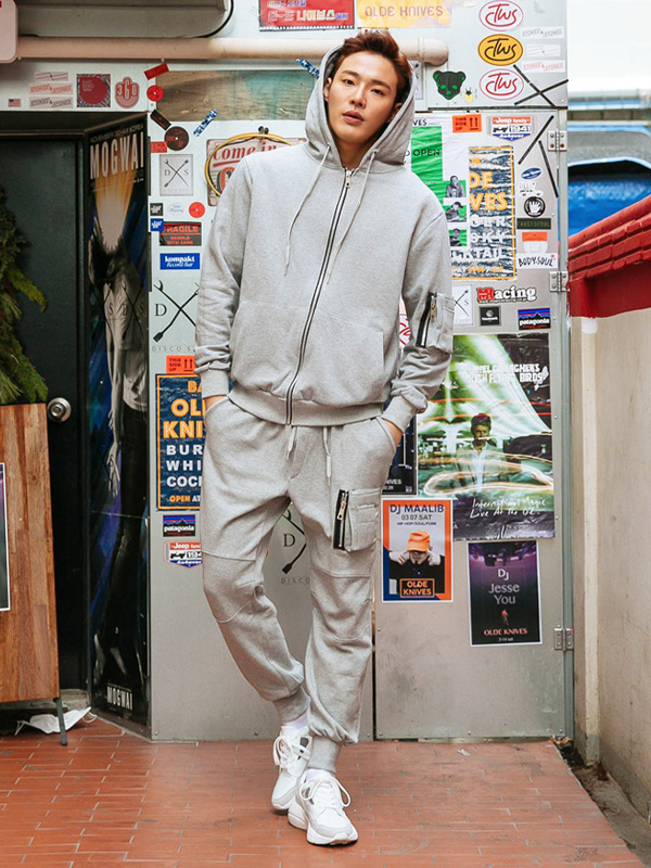 (M-4XL)<BR>누구나 フードジップアップ