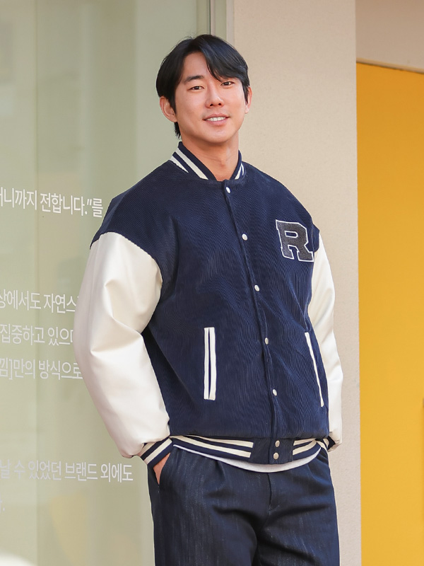 <br><font color="#fd0303">[365SALE]</font><br><font color="#2046a7">★교환/반품불가★</font><BR>코우타 ジャケット