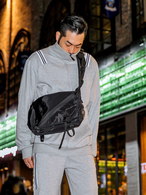 (M-4XL)<BR>반기다 ジップアップ