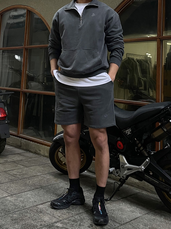 (L-5XL)<BR>우즈리스 顔料 ハーフジップアップ+솔틴 顔料 ハーフパン