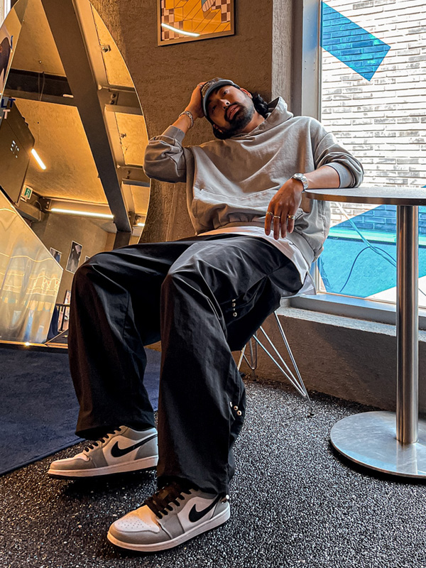 (XL-6XL)<BR>어나더문 顔料 フードティーシャツ