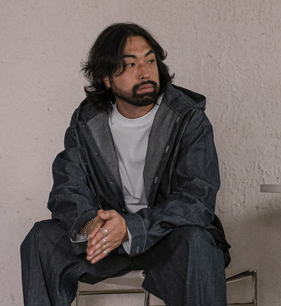 (L-5XL)<BR>뷰니시 ノンウォッシュジーンズ フードシャツ