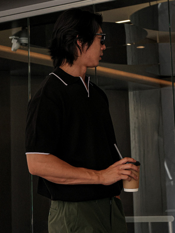 (L-5XL)<br>라타리 オープンカラー 半袖のニット<br><font color="#fb5ec9"><B>[1+1]</B></font>