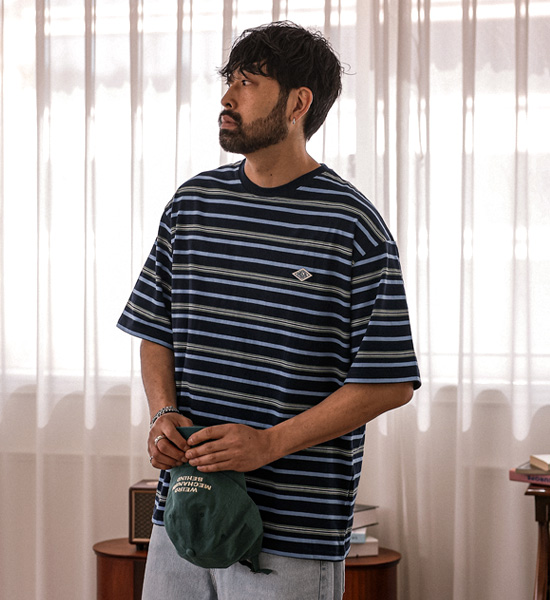 (L-5XL)<BR>바츠카시 縞模様 半そでティー