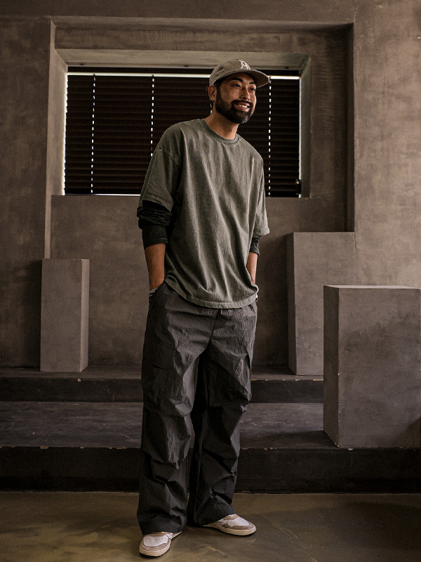 아이기나 顔料 長袖Tシャツ