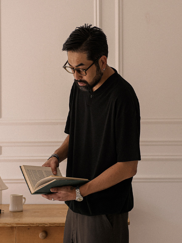 (L-6XL)<br>리스칸 넣은척 ヘンリーネック 밴딩반팔티 T044