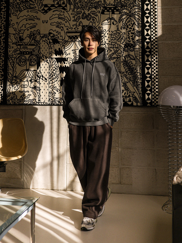 빠따니 顔料 フリースのパーカー