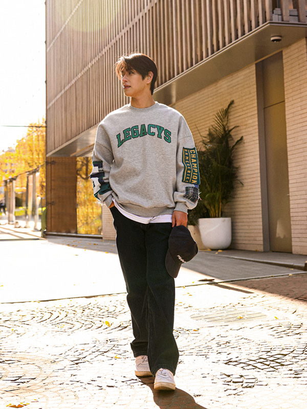 구스타냐 起毛マンツーマンTシャツ