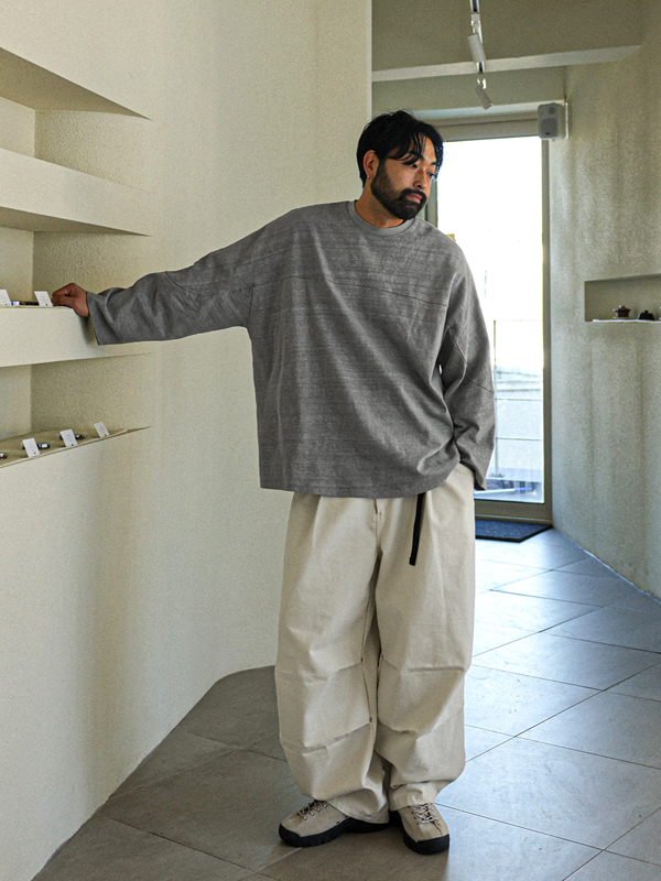 이스토크 顔料 長袖Tシャツ