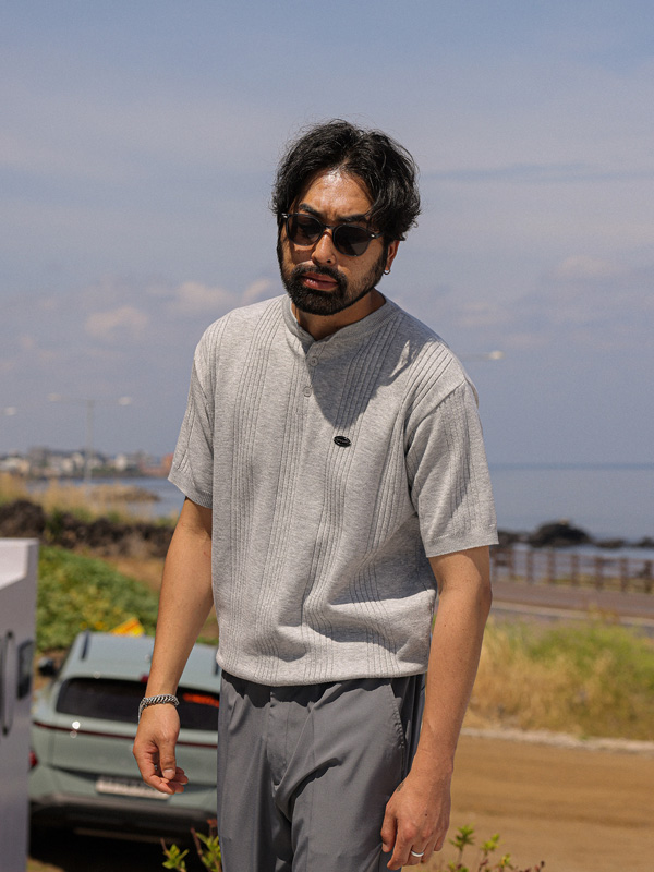 소아켄 ヘンリーネック 半袖のニット