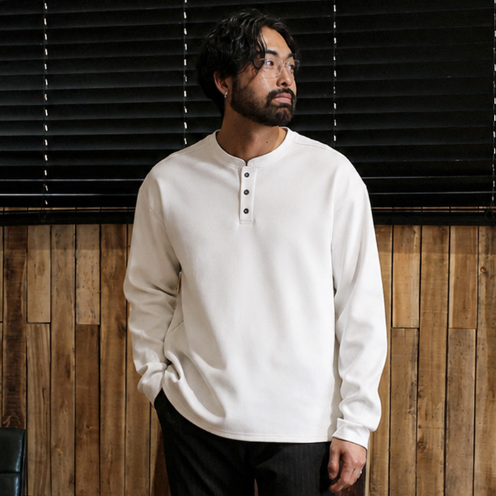 (L-5XL)<br>마리트 3단추 ヘンリーネックの長袖Tシャツ