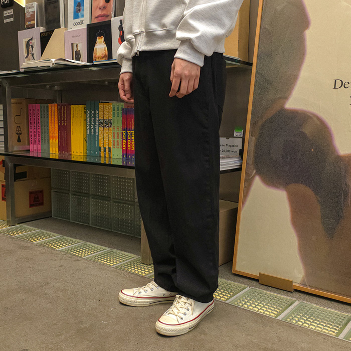 (30-40)<br>산다칸 スリムフィット バックバンディング デニムパンツ